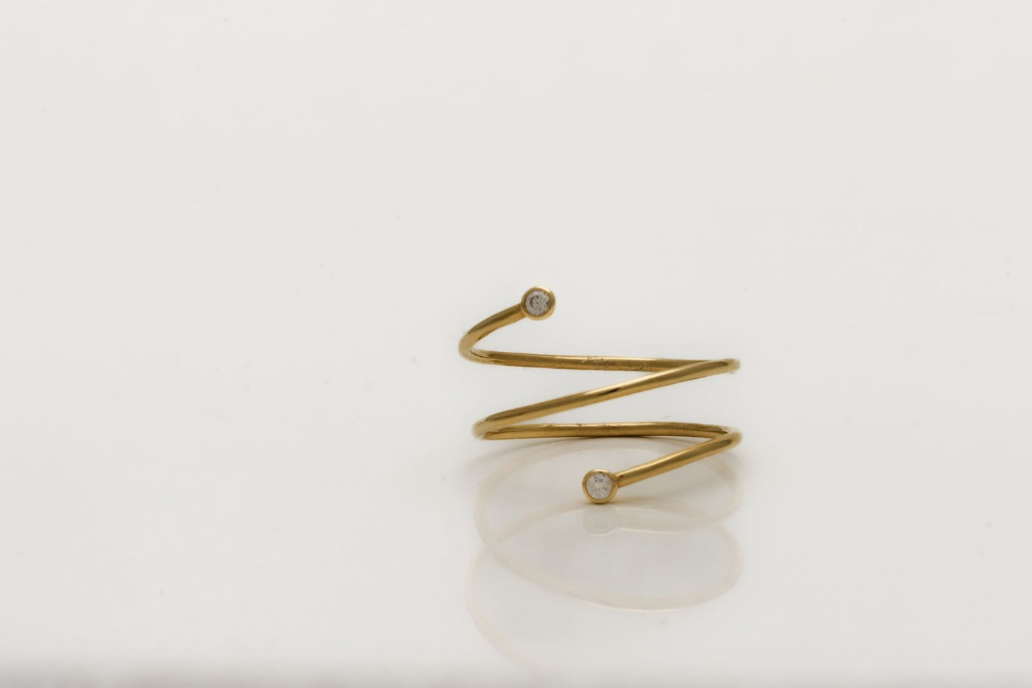 Anillo Oro amarillo y circonita blanca