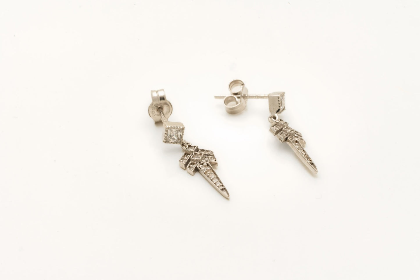 Pendientes oro blanco y diamantes ArtDeco